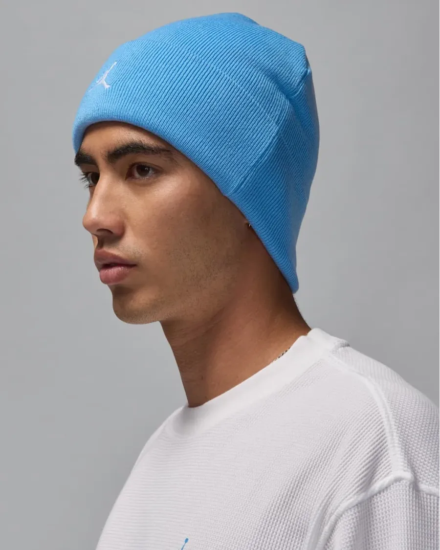 Шапка Nike Air Jordan Peak Essential FN4672-469