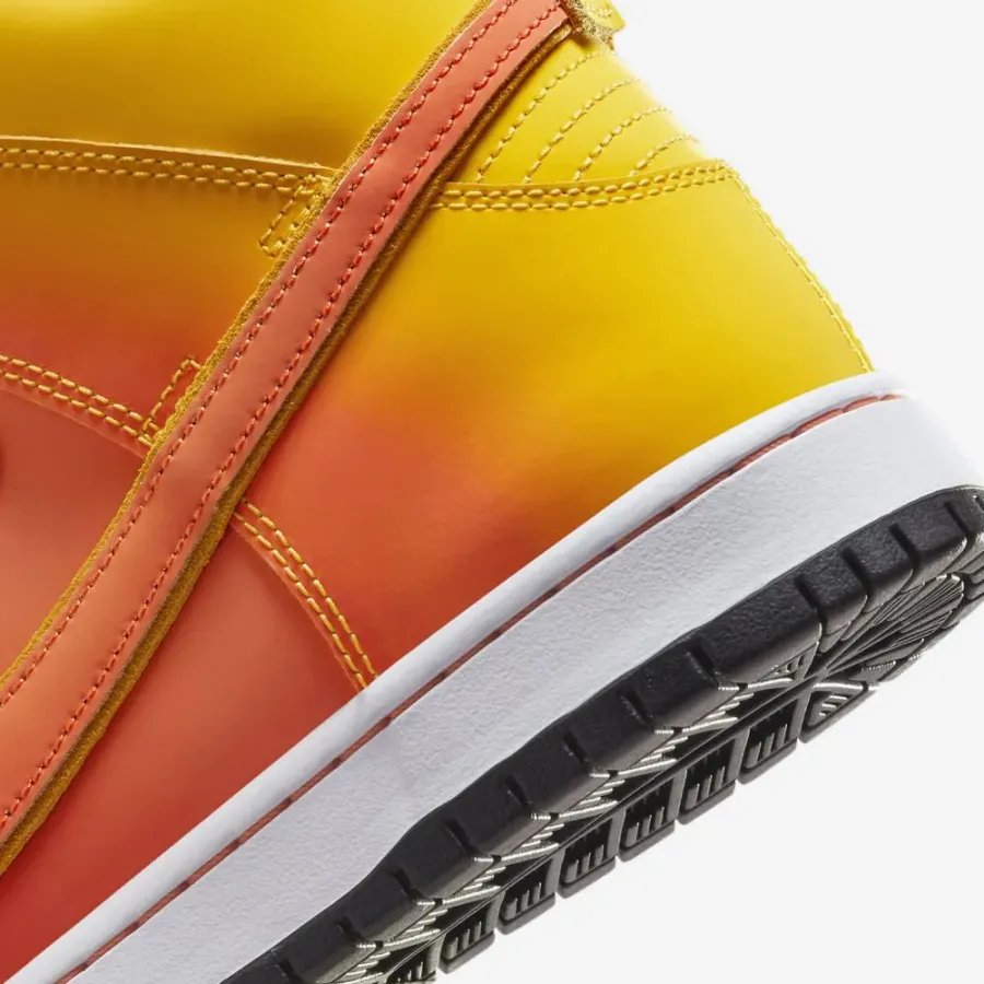 Кросівки Nike SB Dunk High Sweet Tooth FN5107-700