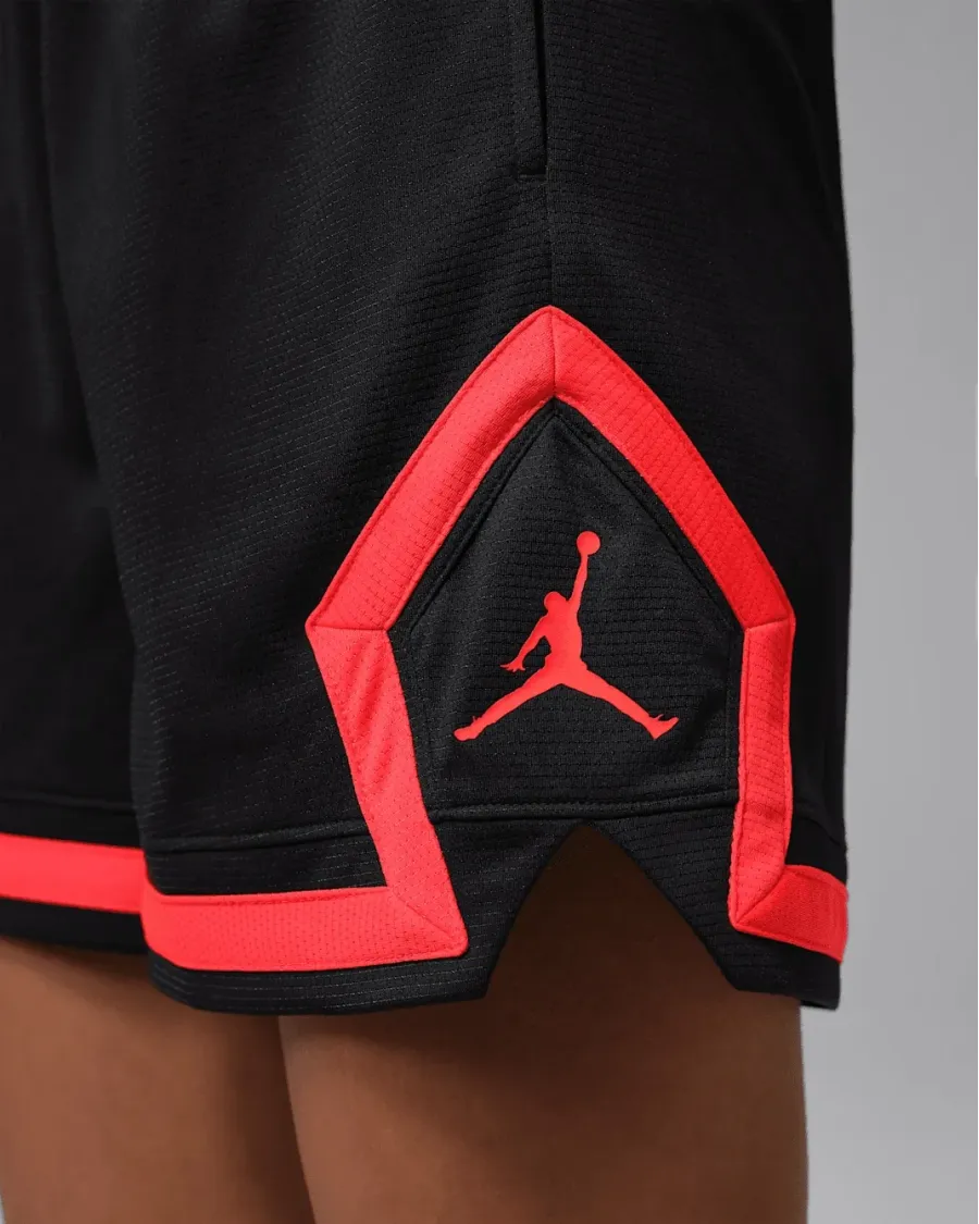 Шорти Nike Air Jordan Diamond Sport FN5134-013