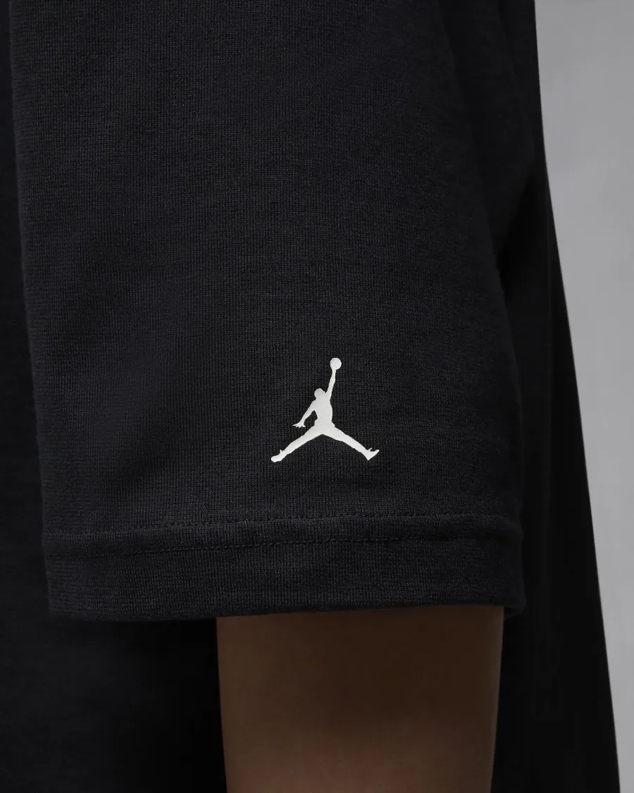 Футболка Nike Air Jordan Graphic Tee FN5708-010