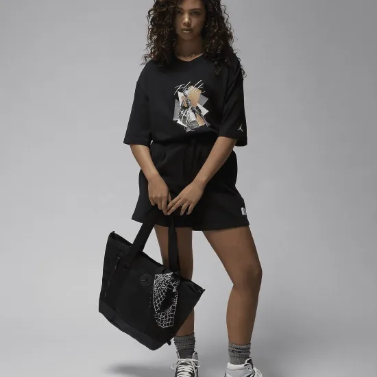 Футболка Nike Air Jordan Graphic Tee FN5708-010