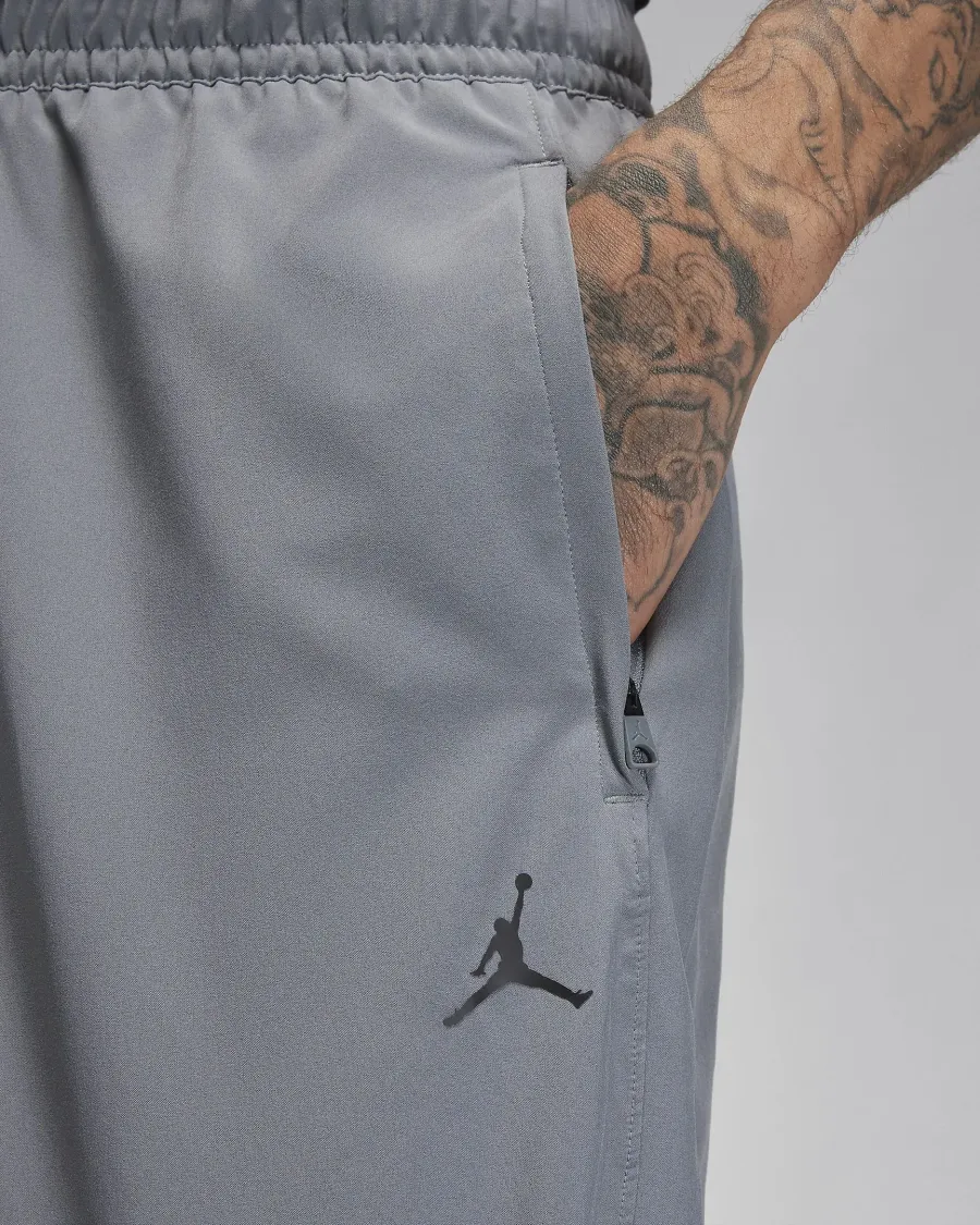 Спортивні штани Nike Air Jordan Sport Dri-FIT Woven Pants FN5840-084