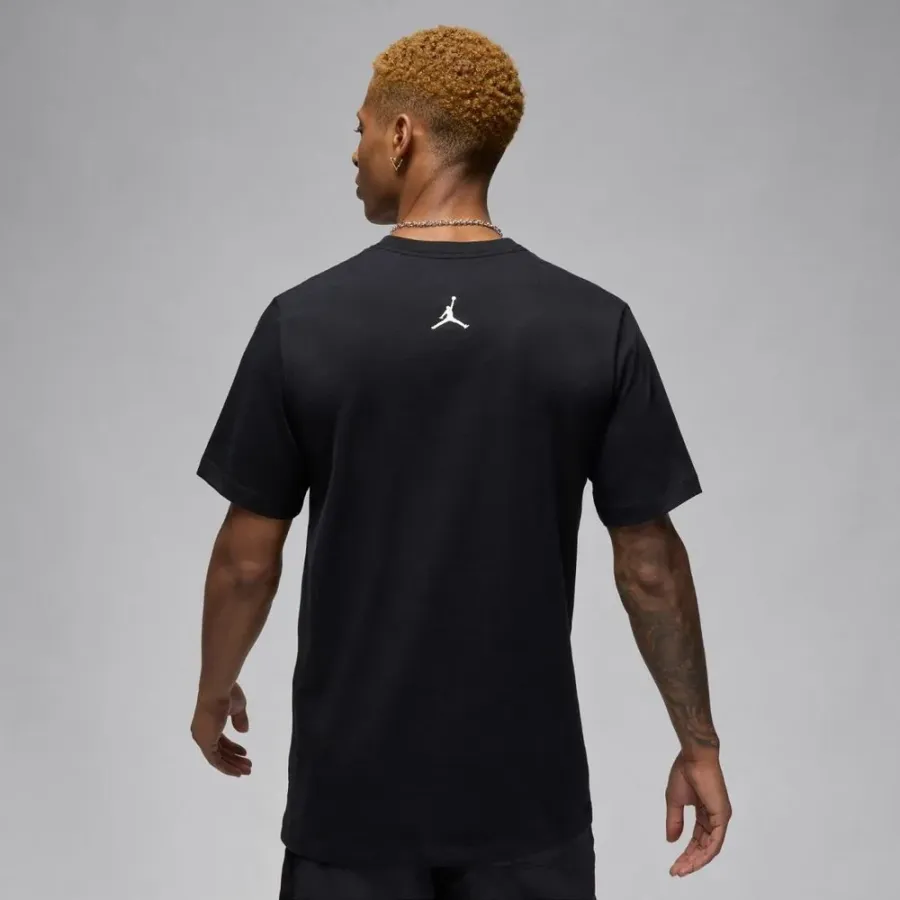 Футболка Nike Air Jordan Flight Essentials Graphic FN6000-010