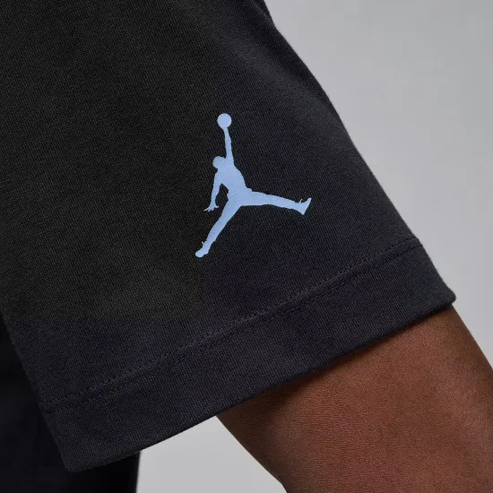 Футболка Nike Air Jordan Flight Essentials FN6006-010