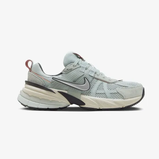 Кросівки Nike V2K Run FN6703-003