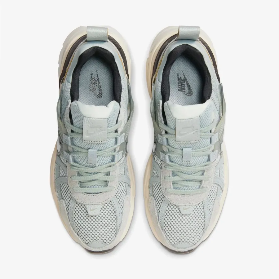 Кросівки Nike V2K Run FN6703-003