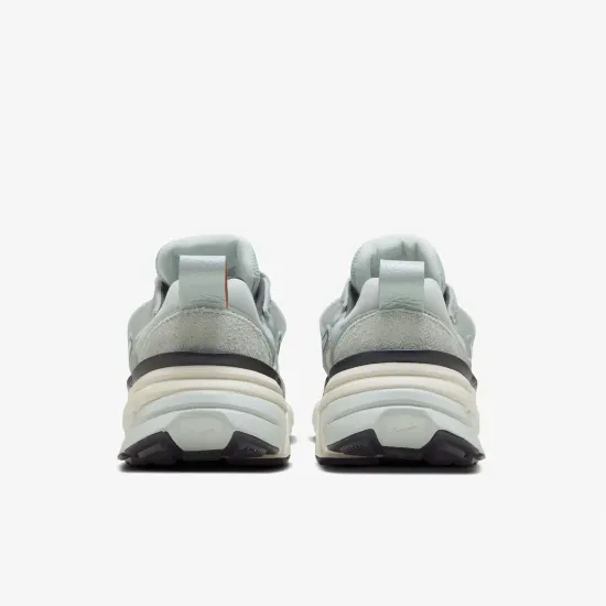 Кросівки Nike V2K Run FN6703-003