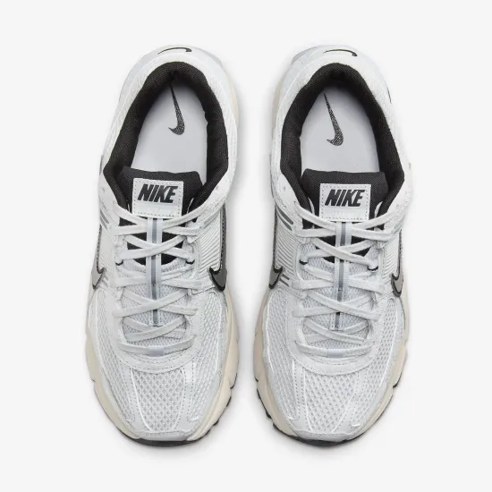 Кросівки Nike Air Zoom Vomero 5 FN6742-002