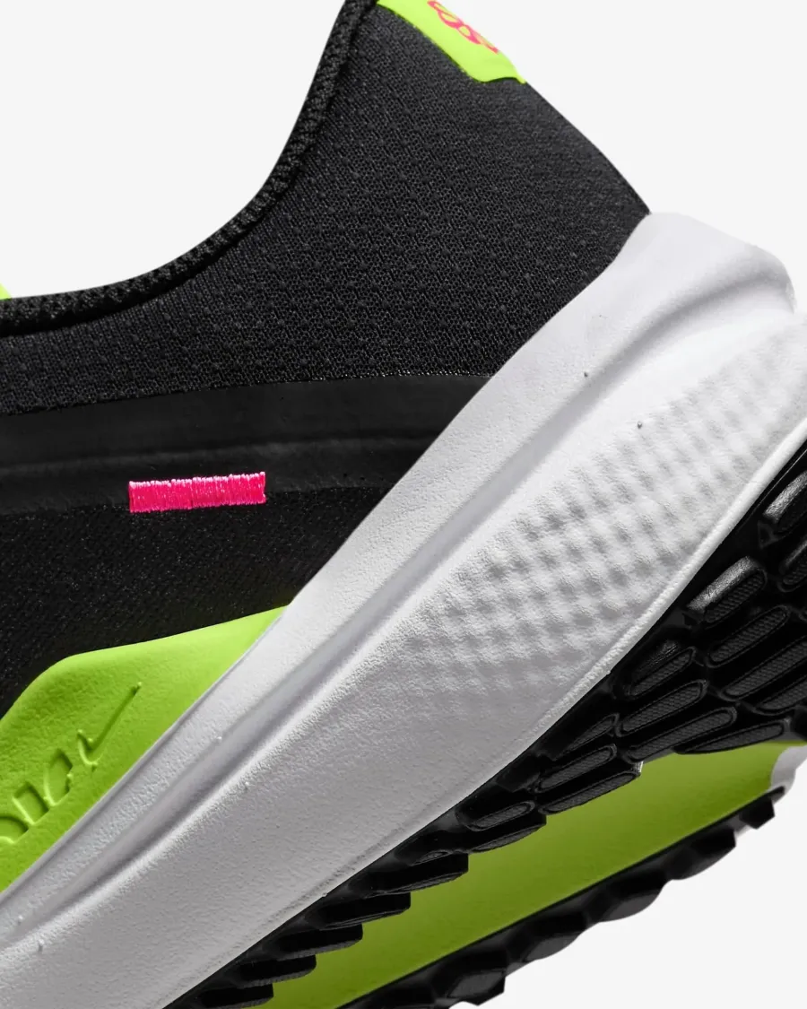 Кросівки Nike Winflo 10 XCC FN6825-010