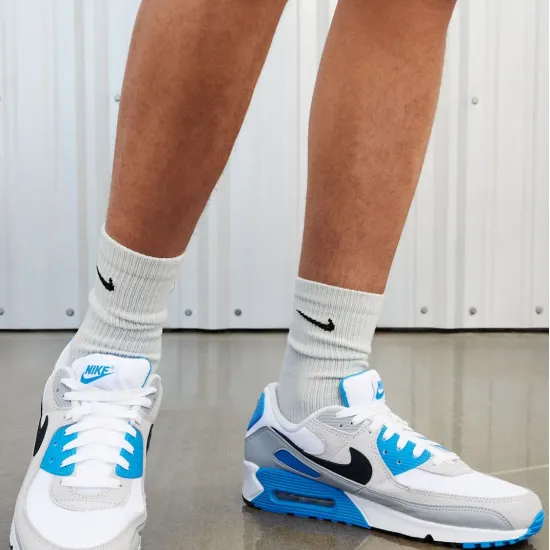 Кросівки Nike Air Max 90 FN6958-102