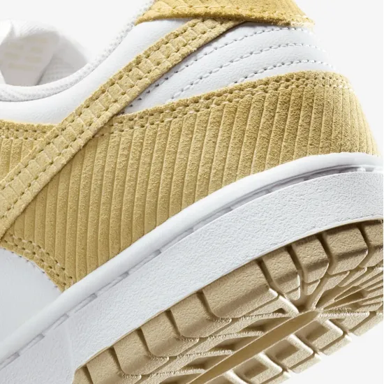 Кросівки Nike Dunk Low FN7167-700