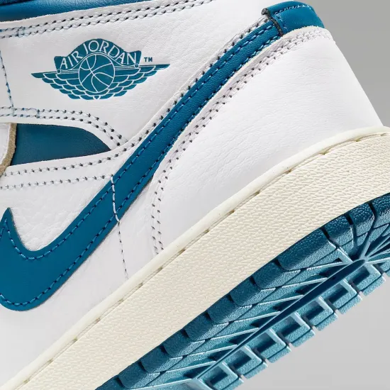 Кросівки Nike Air Jordan 1 Mid SE FN7432-141