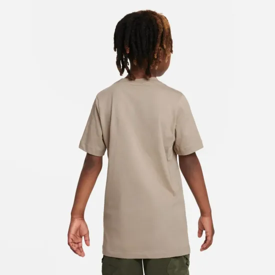 Футболка Nike Sportswear SI Short-Sleeve Tee FN7713-247