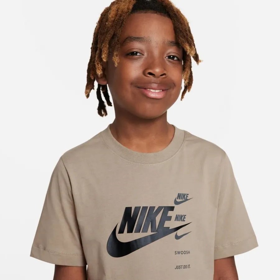 Футболка Nike Sportswear SI Short-Sleeve Tee FN7713-247