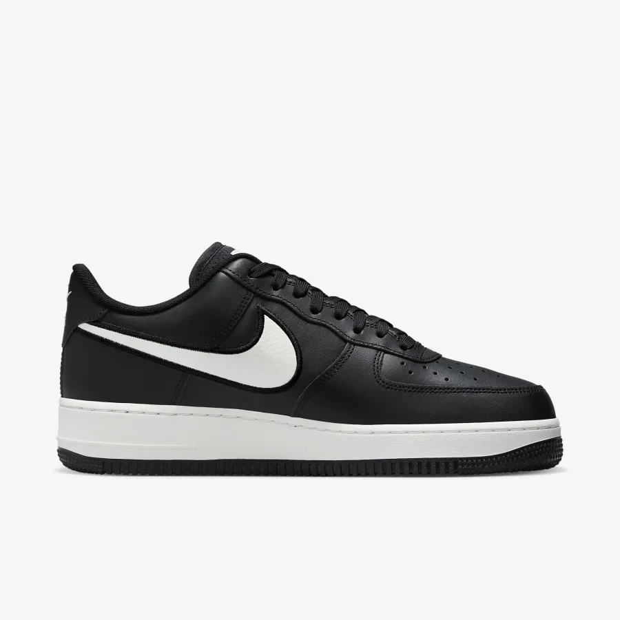 Кросівки Nike Air Force 1 '07 FN7804-001