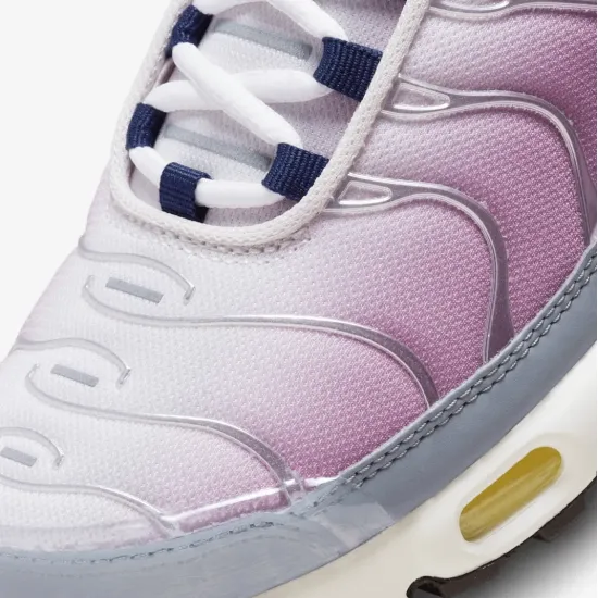 Кросівки Nike Air Max Plus FN8007-500