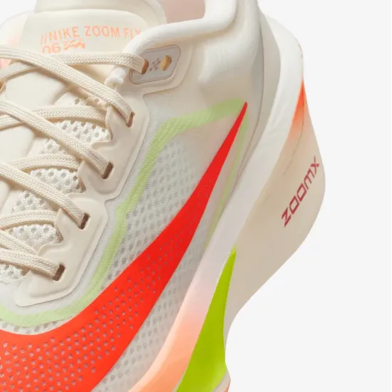 Кросівки Nike Zoom Fly 6 FN8455-105