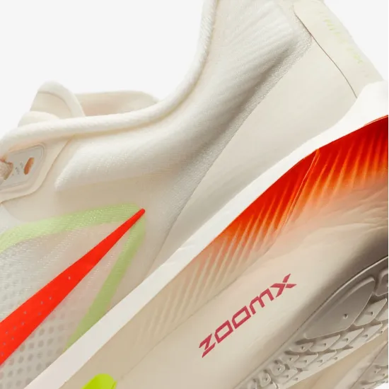 Кросівки Nike Zoom Fly 6 FN8455-105
