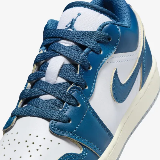Кросівки Nike Air Jordan 1 Low SE FN9137-141