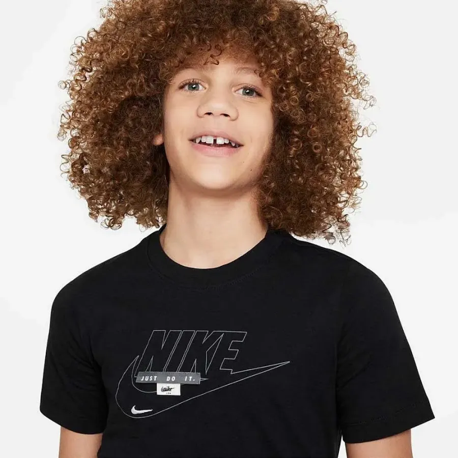 Футболка Nike Club Specialty Tee FN9608-010