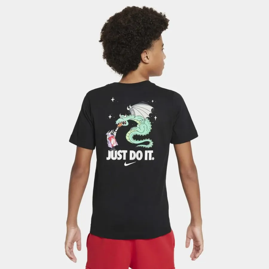 Футболка Nike Sportswear Tee Boxy 3 FN9616-010