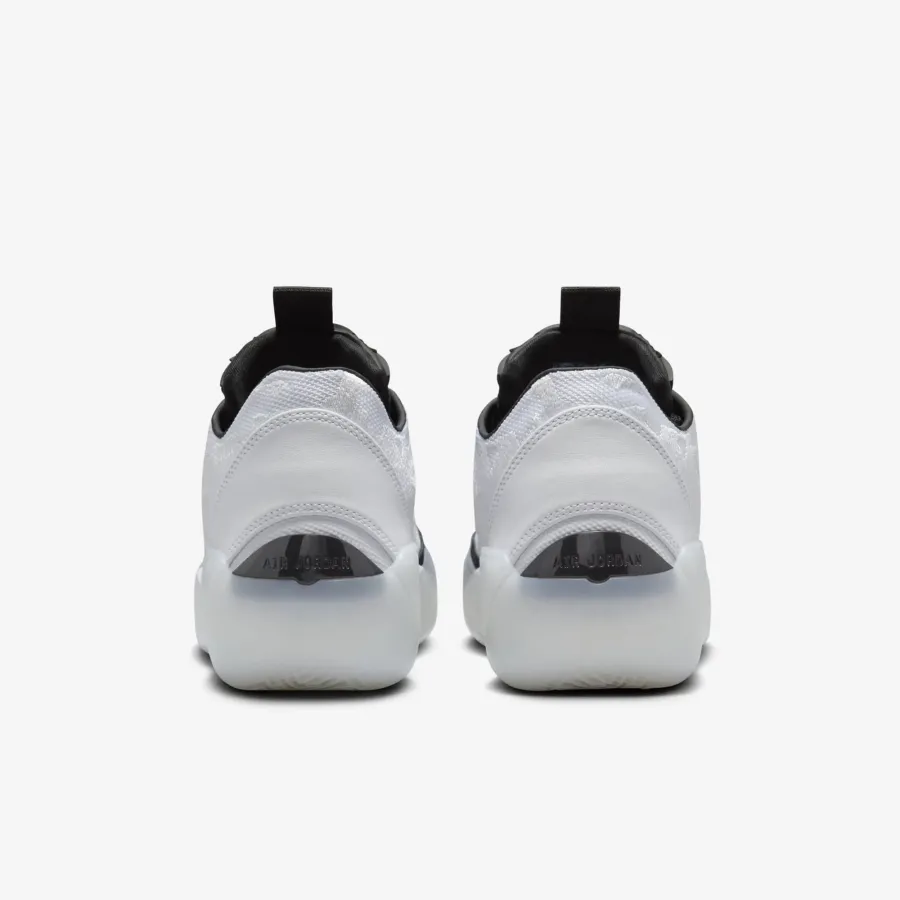 Кросівки Nike Air Jordan 39 Croix FQ0213-100