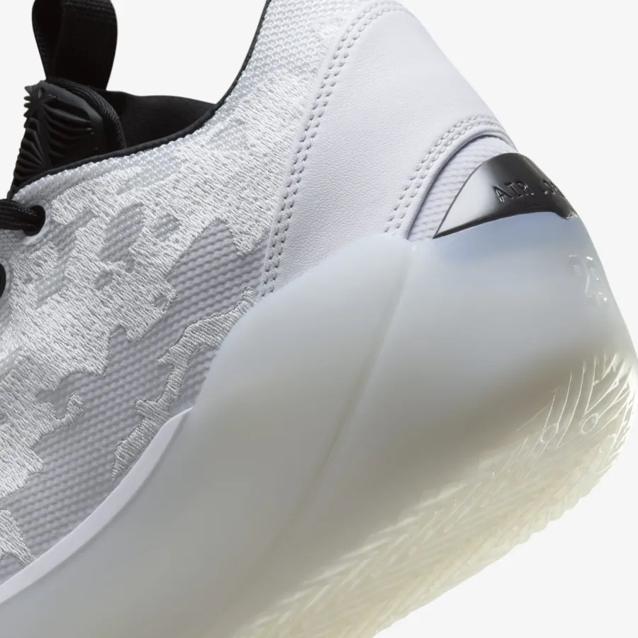 Кросівки Nike Air Jordan 39 Croix FQ0213-100