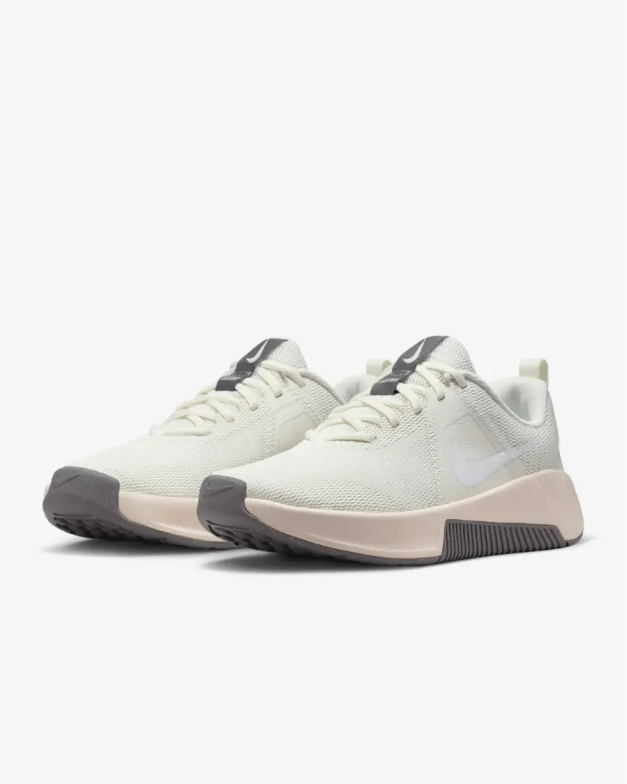 Кросівки Nike MC Trainer 3 FQ1830-120