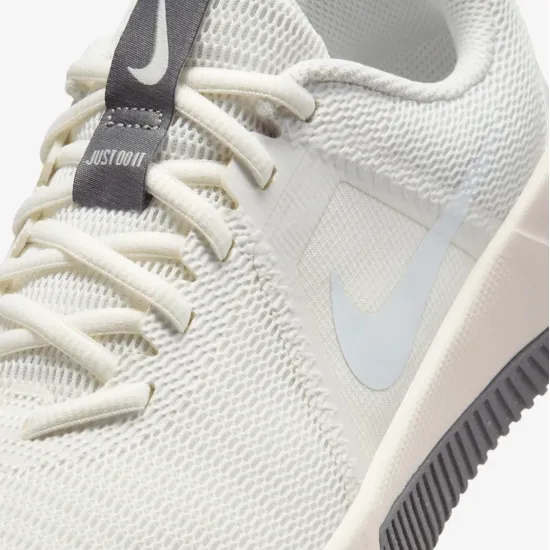 Кросівки Nike MC Trainer 3 FQ1830-120