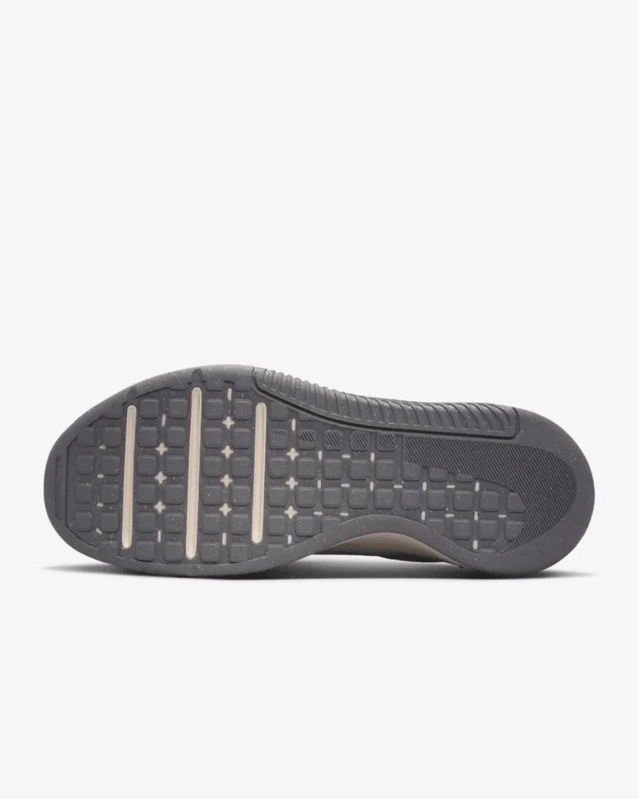 Кросівки Nike MC Trainer 3 FQ1830-120