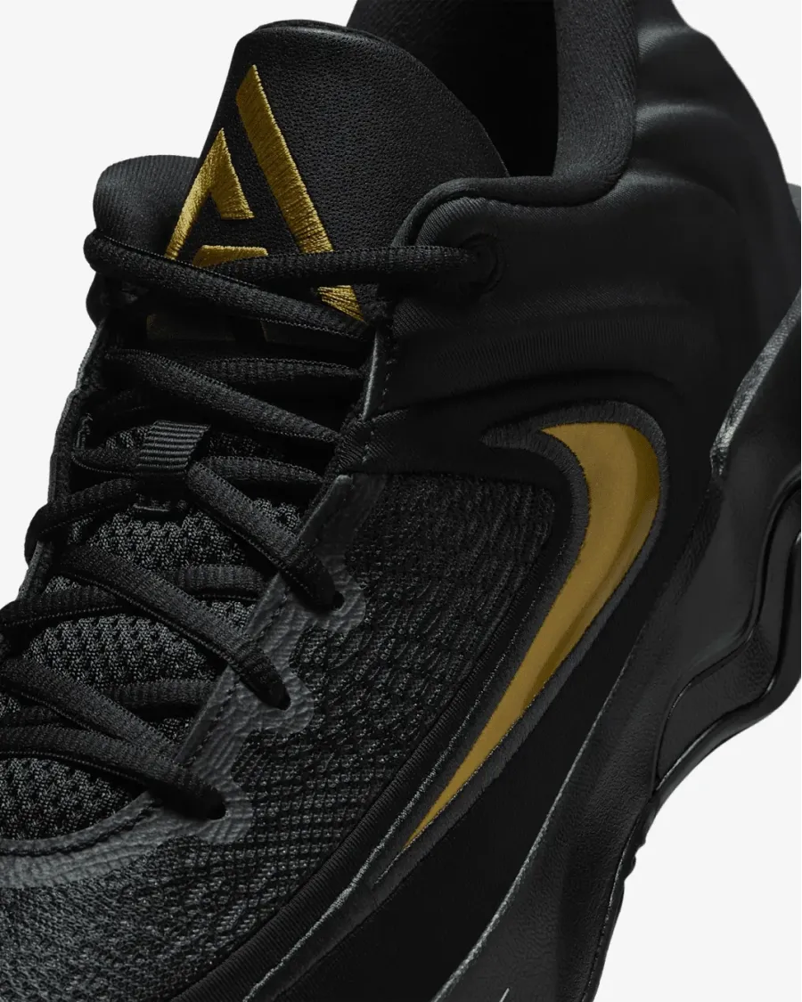 Кросівки Nike Giannis Immortality 4 FQ3680-010