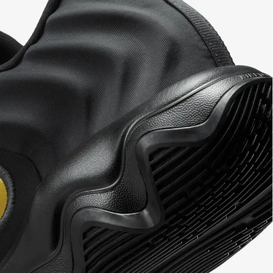 Кросівки Nike Giannis Immortality 4 FQ3680-010