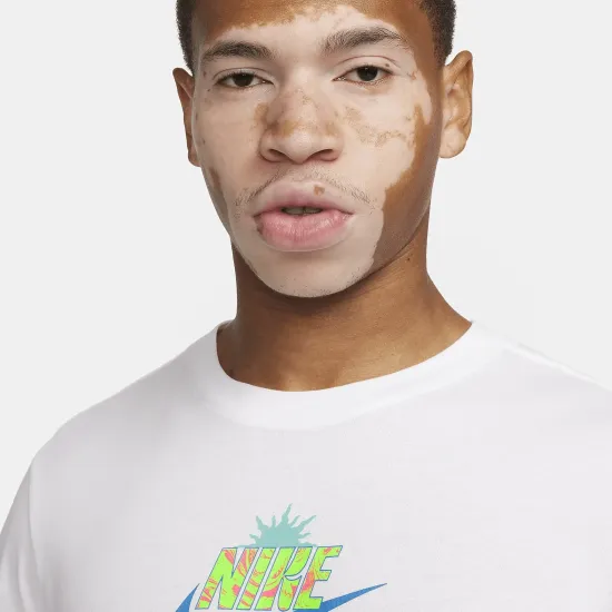 Футболка Nike Sportswear FQ3748-100