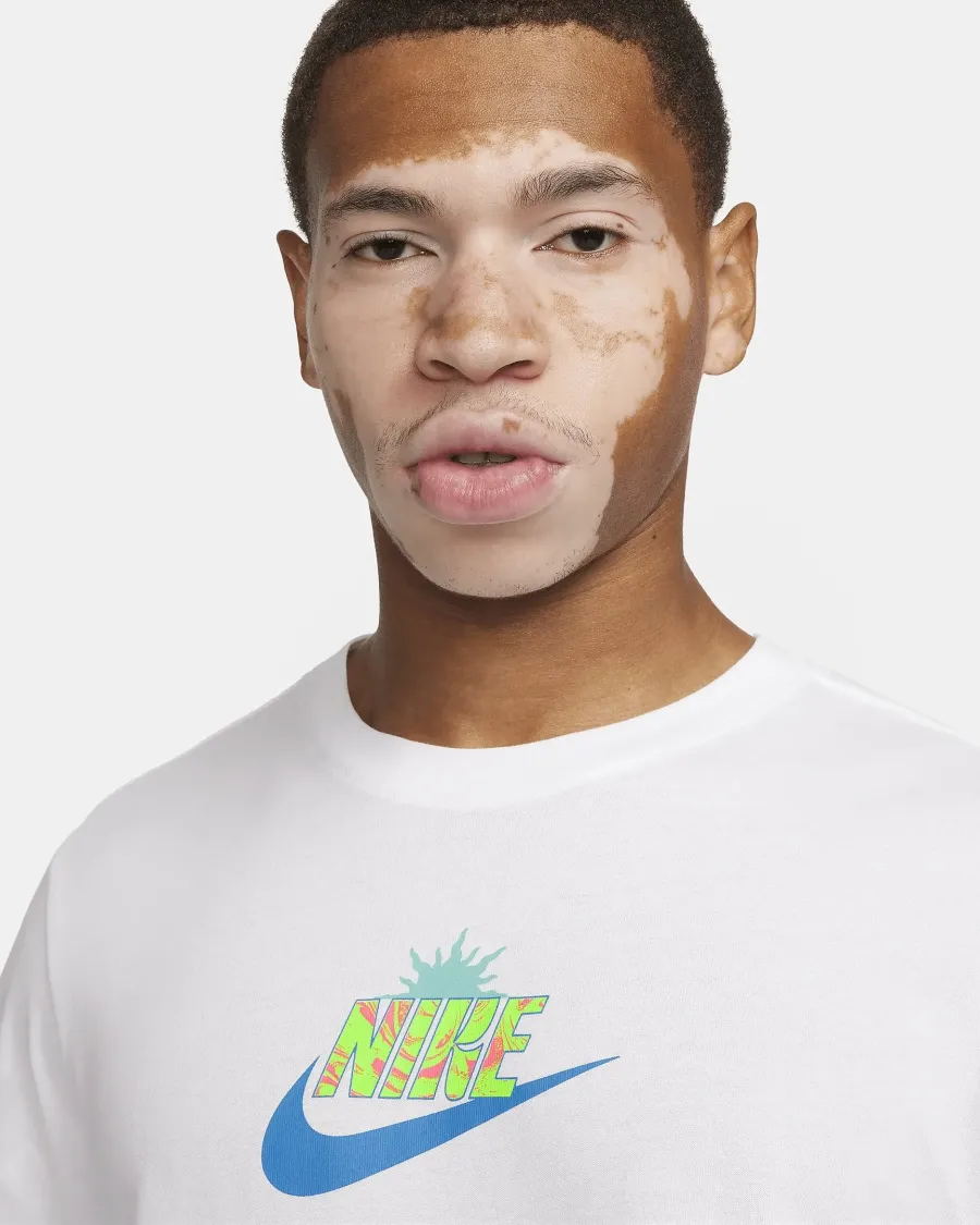 Футболка Nike Sportswear FQ3748-100