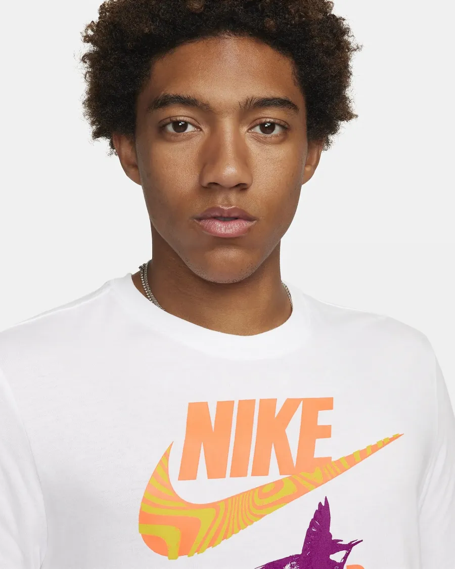 Футболка Nike Sportswear FQ3774-100