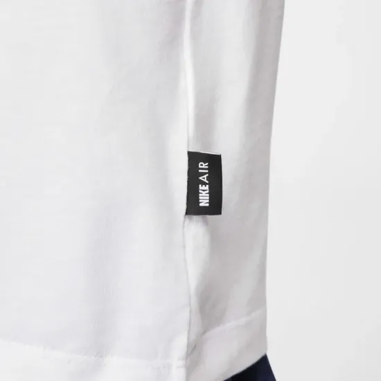 Футболка Nike Sportswear FQ3794-100