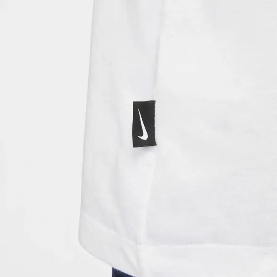 Футболка Nike Sportswear FQ3794-100