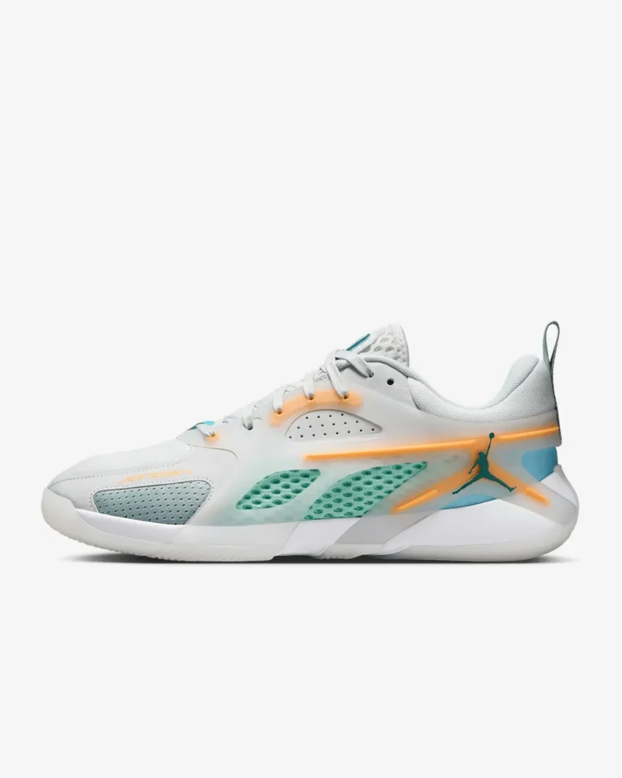 Кросівки Nike Air Jordan Heir Series FQ3858-101