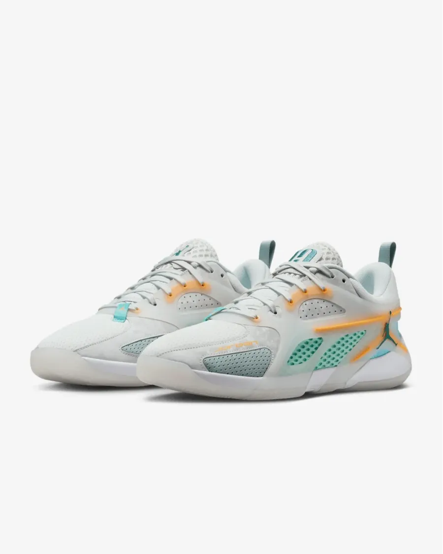 Кросівки Nike Air Jordan Heir Series FQ3858-101