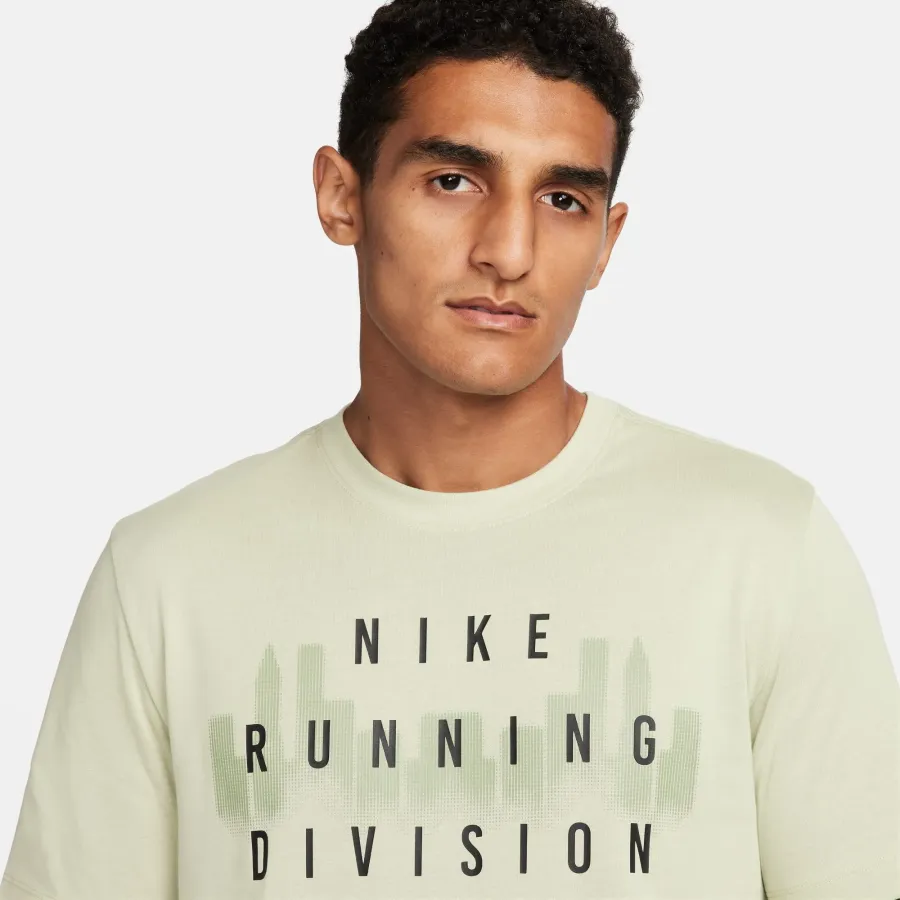Футболка Nike Dri-FIT Run Division Tee FQ3916-371