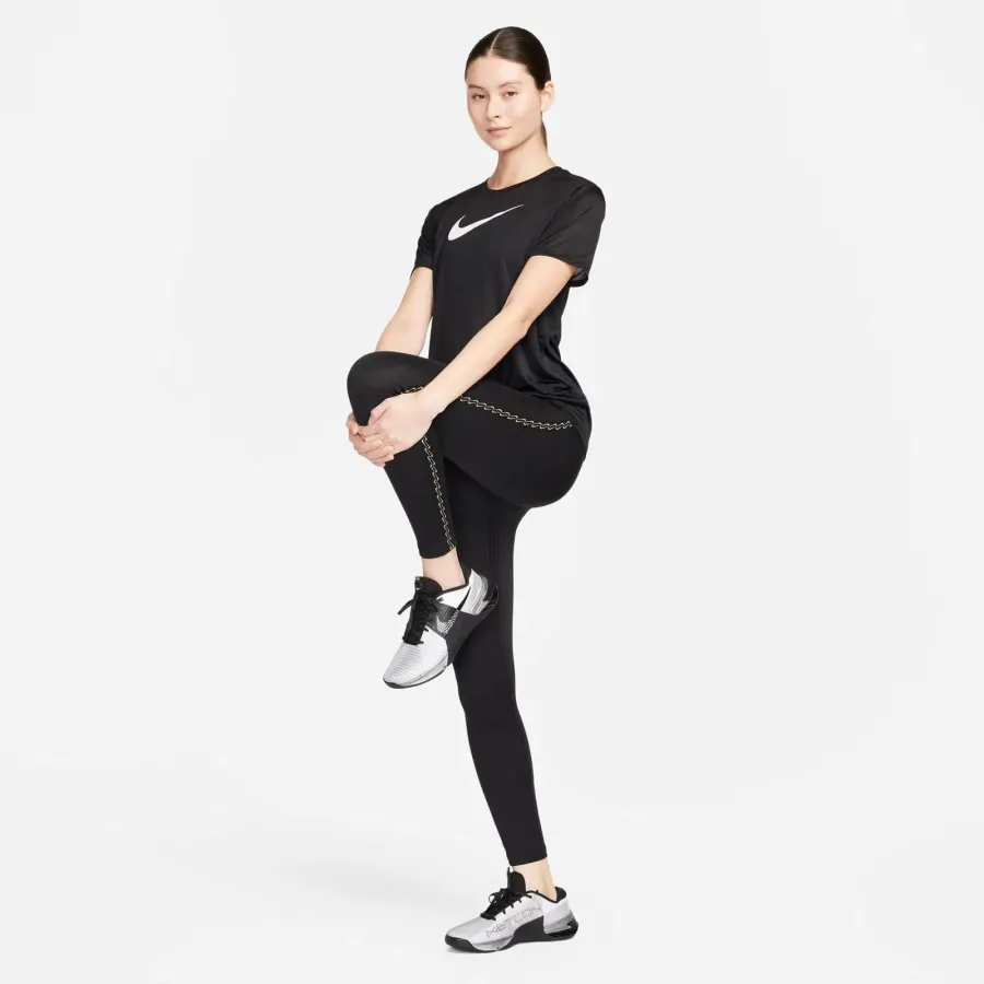 Футболка Nike Dri-FIT Graphic FQ4975-011