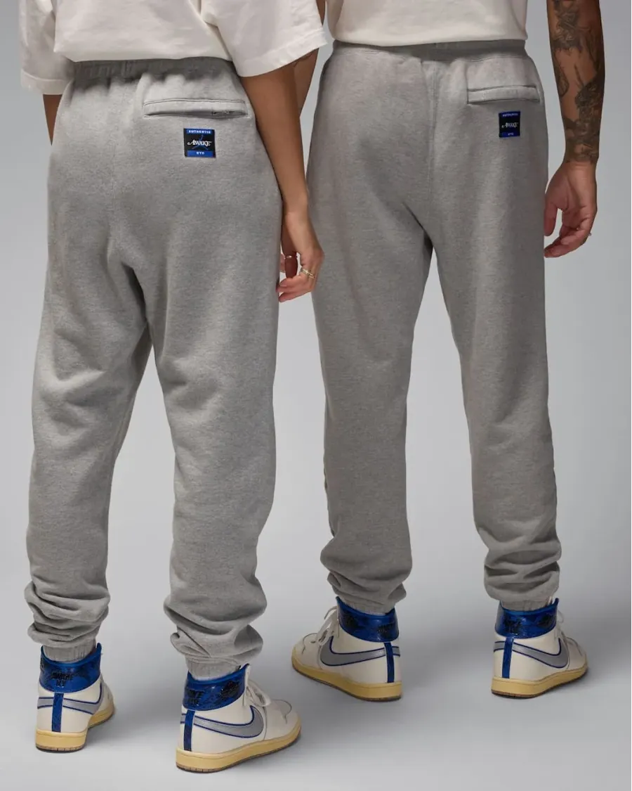 Штани Nike Air Jordan Awake NY Fleece FQ5445-091