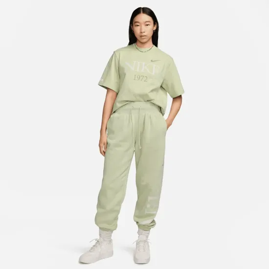 Футболка Nike Sportswear Classic FQ6600-371