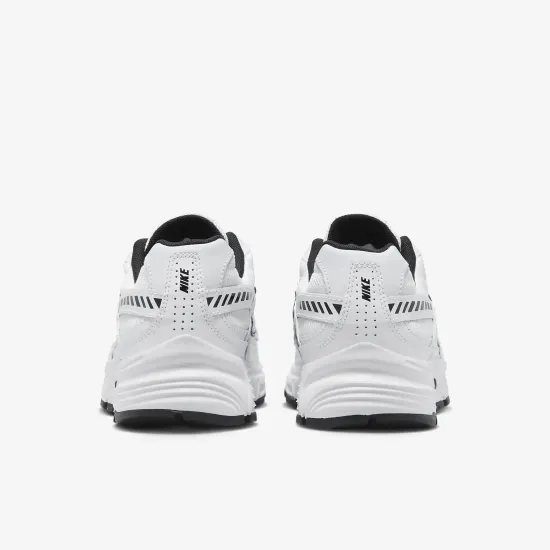 Кросівки Nike Initiator FQ6873-101