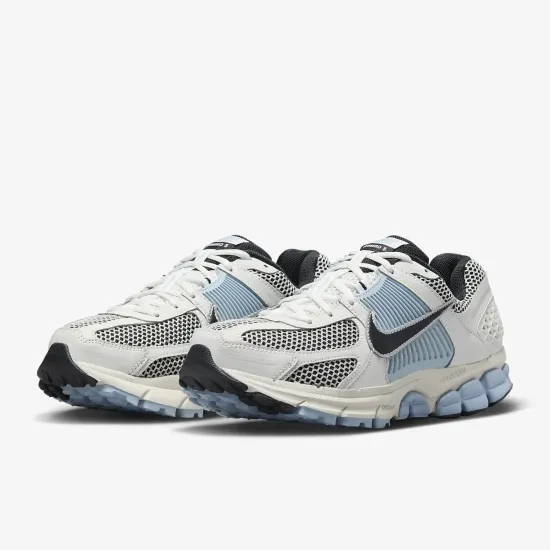 Кросівки Nike Zoom Vomero 5 FQ7079-001