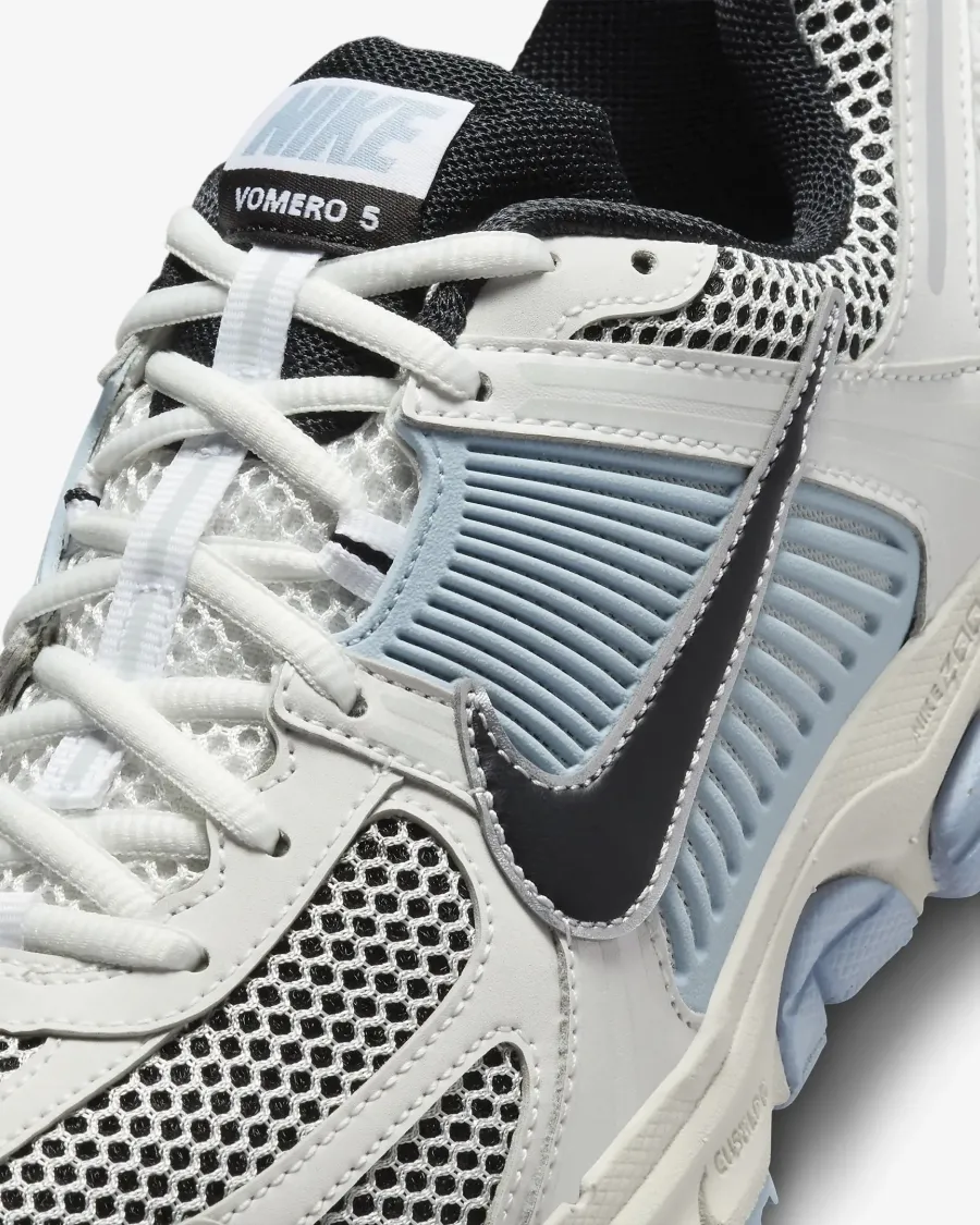 Кросівки Nike Zoom Vomero 5 FQ7079-001