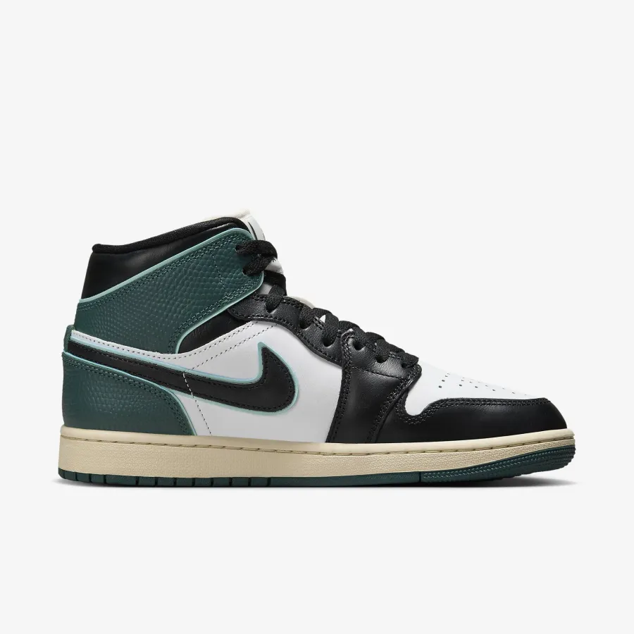 Кросівки Nike Air Jordan 1 Mid SE FQ7818-100