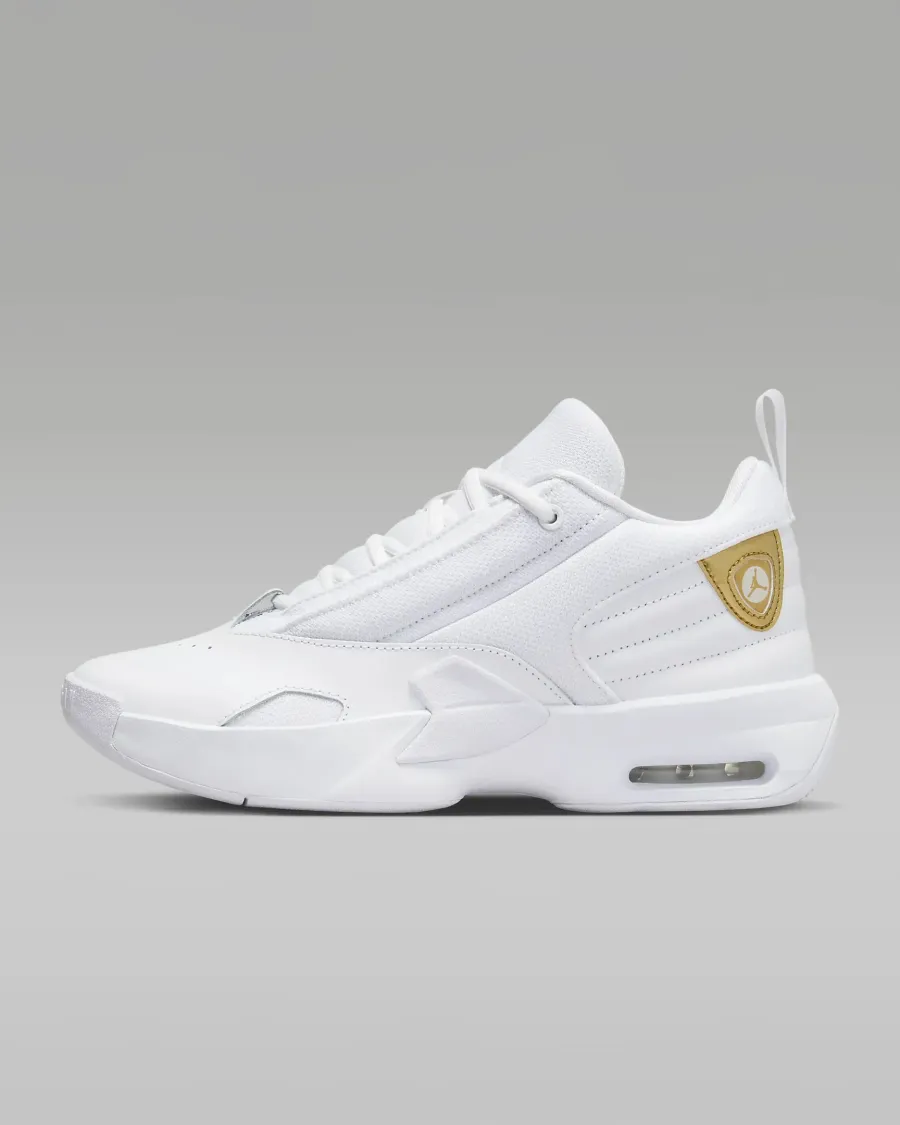 Кросівки Nike Air Jordan Max Aura 6 FQ7943-117
