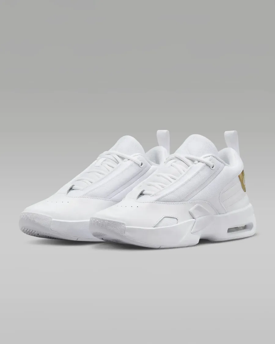 Кросівки Nike Air Jordan Max Aura 6 FQ7943-117