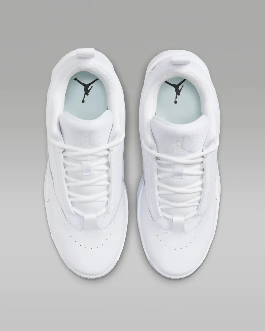 Кросівки Nike Air Jordan Max Aura 6 FQ7943-117